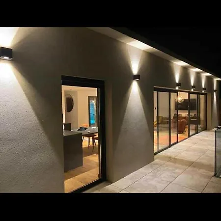 Sublime Vue Pieds Dans L'eau Villa Monticello