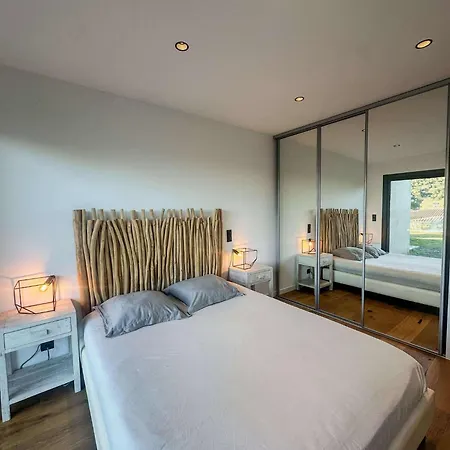 Sublime Vue Pieds Dans L'eau Villa Monticello