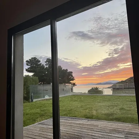 Sublime Vue Pieds Dans L'eau * Monticello