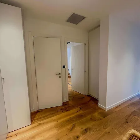 Sublime Vue Pieds Dans L'eau