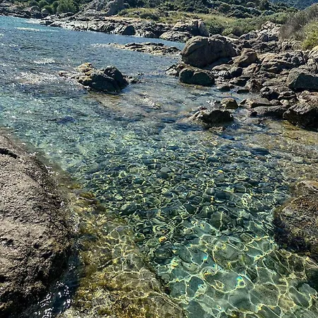 Sublime Vue Pieds Dans L'eau Willa