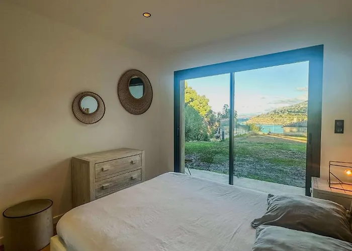 Sublime Vue Pieds Dans L'eau * Monticello