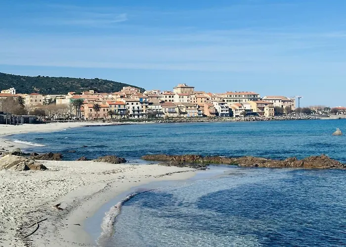 Sublime Vue Pieds Dans L'eau モンティセロ